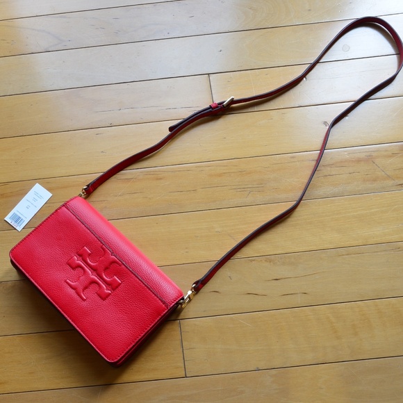 Tory Burch Handbags - Tory Burch Bombe-T Small Crossbody